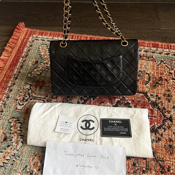 Chanel Classic Vintage Medium Black Double Flap Bag - Picture 4 of 11
